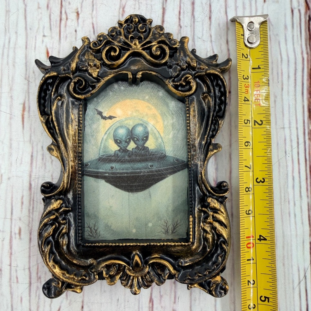 Handmade Alien UFO Decoupage Art Ornate Gothic Black Gold Resin Frame - Picture 4 of 6